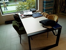 Офисные столы для переговоров